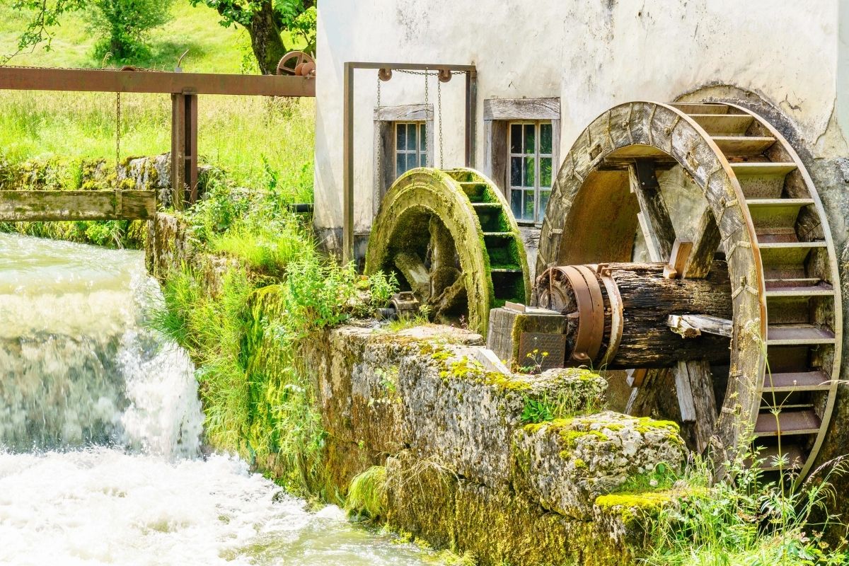 Traditional Irish-milled flour for baking